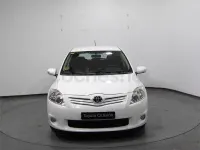 Usado Toyota Auris Luna 90 CV (66 kW) 2010 Negro Utilitario