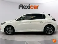 Usado Peugeot 208 Allure 100 CV (73 kW) 2023 Blanco Utilitario