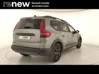 Usado Dacia Jogger Extreme 140 CV (102 kW) 2025 Gris Monovolumen