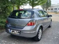 Usado Opel Astra Cosmo 100 CV (73 kW) 2007 Azul Berlina