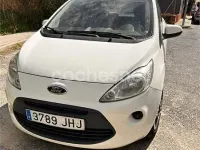 Usado Ford Ka 69 CV (50 kW) 2015 Blanco Berlina