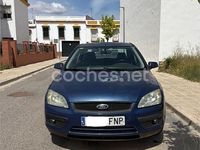 Usado Ford Focus Trend 90 CV (66 kW) 2007 Azul Berlina