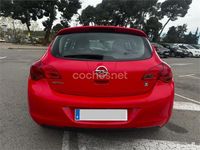 Usado Opel Astra Expression 100 CV (73 kW) 2011 Rojo Berlina
