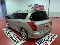 Usado Peugeot 308 SW Premium 136 CV (100 kW) 2008 Gris / plata Familiar