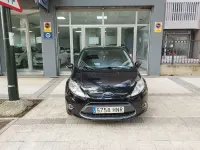 Usado Ford Fiesta Titanium 95 CV (69 kW) 2013 Negro Utilitario