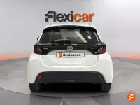 Käytetty Toyota Yaris Hybrid Active 116 HP (85 kW) 2021 Peessi
