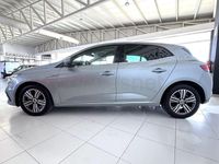 Usado Renault Mégane IV Zen 115 CV (84 kW) 2021 Gris / plata Berlina