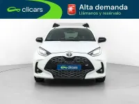 Usado Toyota Yaris Hybrid Sport 75 CV (55 kW) 2022 Blanco Berlina