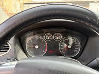 Usado Ford Focus Trend 115 CV (84 kW) 2008 Azul Berlina