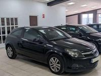 Usado Opel Astra GTC Cosmo 120 CV (88 kW) 2008 Negro Utilitario