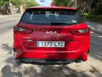 Usado Kia Ceed 136 CV (100 kW) 2022 Granate Utilitario
