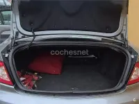 Usado Chrysler Sebring 156 CV (114 kW) 2007 Gris / plata Berlina
