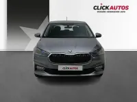 Usado Skoda Fabia Selection 115 CV (84 kW) 2026 Gris / plata Utilitario