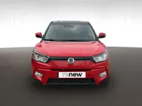 Usado SsangYong Tivoli Limited 115 CV (84 kW) 2017 Flaming red SUV