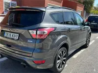 Usado Ford Kuga Titanium 120 CV (88 kW) 2018 Azul SUV
