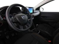 Usado Dacia Sandero Essentiel 91 CV (66 kW) 2022 Gris Utilitario