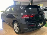 Usado VW Golf VIII Life 115 CV (84 kW) 2022 Negro Berlina