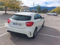Usado Mercedes A180 AMG line 109 CV (80 kW) 2015 Blanco Utilitario