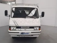 Usado Nissan Trade 63 CV (46 kW) 1989 Blanco Familiar