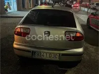 Usado Seat Leon 105 CV (77 kW) 2005 Gris / plata Utilitario
