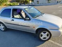 Usado Ford Fiesta 90 CV (66 kW) 1998 Gris / plata Utilitario