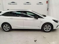 Usado Opel Astra Ultimate 147 CV (108 kW) 2021 Amarillo Familiar