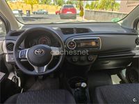 Usado Toyota Yaris Active 69 CV (50 kW) 2012 Blanco Utilitario