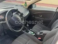 Usado Renault Fluence LIMITED 110 CV (80 kW) 2015 Blanco Berlina
