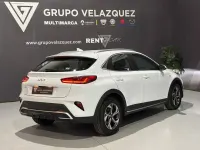 Usado Kia XCeed 100 CV (73 kW) 2024 Blanco SUV