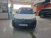Usado VW Caddy 122 CV (89 kW) 2021 Blanco Monovolumen