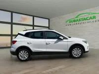 Usado Seat Arona 110 CV (80 kW) 2023 Blanco SUV