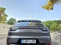 Usado Porsche Cayenne 440 CV (323 kW) 2020 Gris / plata SUV