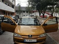 Usado Peugeot 306 90 CV (66 kW) 1998 Naranja Berlina