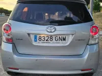 Usado Toyota Verso Active 126 CV (92 kW) 2009 Gris / plata Monovolumen