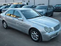 Usado Mercedes C220 Classic 143 CV (105 kW) 2002 Gris / plata Berlina