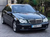 Usado Mercedes C32 AMG AMG 354 CV (260 kW) 2001 Azul Berlina