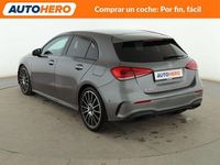 Usado Mercedes A180 AMG line 136 CV (100 kW) 2021 Gris Berlina