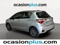 Usado Toyota Yaris Hybrid Active 100 CV (73 kW) 2018 Gris plata Utilitario