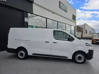 Usado Citroën Jumpy Comfort 120 CV (88 kW) 2021 Blanco Monovolumen