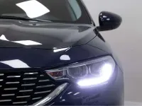 Usado Fiat Tipo Mirror 120 CV (88 kW) 2020 Azul Familiar