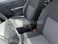 Usado Dacia Sandero Base 75 CV (55 kW) 2015 Blanco Berlina