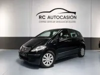 Usado Mercedes A180 109 CV (80 kW) 2007 Negro Utilitario