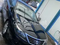 Usado Renault Latitude Privilege 175 CV (128 kW) 2011 Negro Berlina