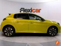 Usado Peugeot 208 Allure 110 CV (80 kW) 2025 Amarillo Utilitario