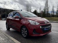Usado Hyundai i10 87 CV (63 kW) 2017 Rojo Utilitario