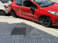 Usado Peugeot 207 Active 92 CV (67 kW) 2012 Rojo Berlina
