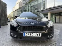 Usado Ford Focus Trend 125 CV (91 kW) 2017 Negro Berlina