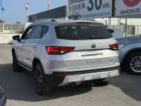 Usado Seat Ateca 4Drive 150 CV (110 kW) 2016 Plata metalico SUV