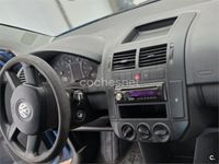 Usado VW Polo Advance 100 CV (73 kW) 2005 Azul Berlina