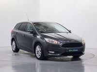 Usado Ford Focus Trend+ 120 CV (88 kW) 2017 Gris Familiar